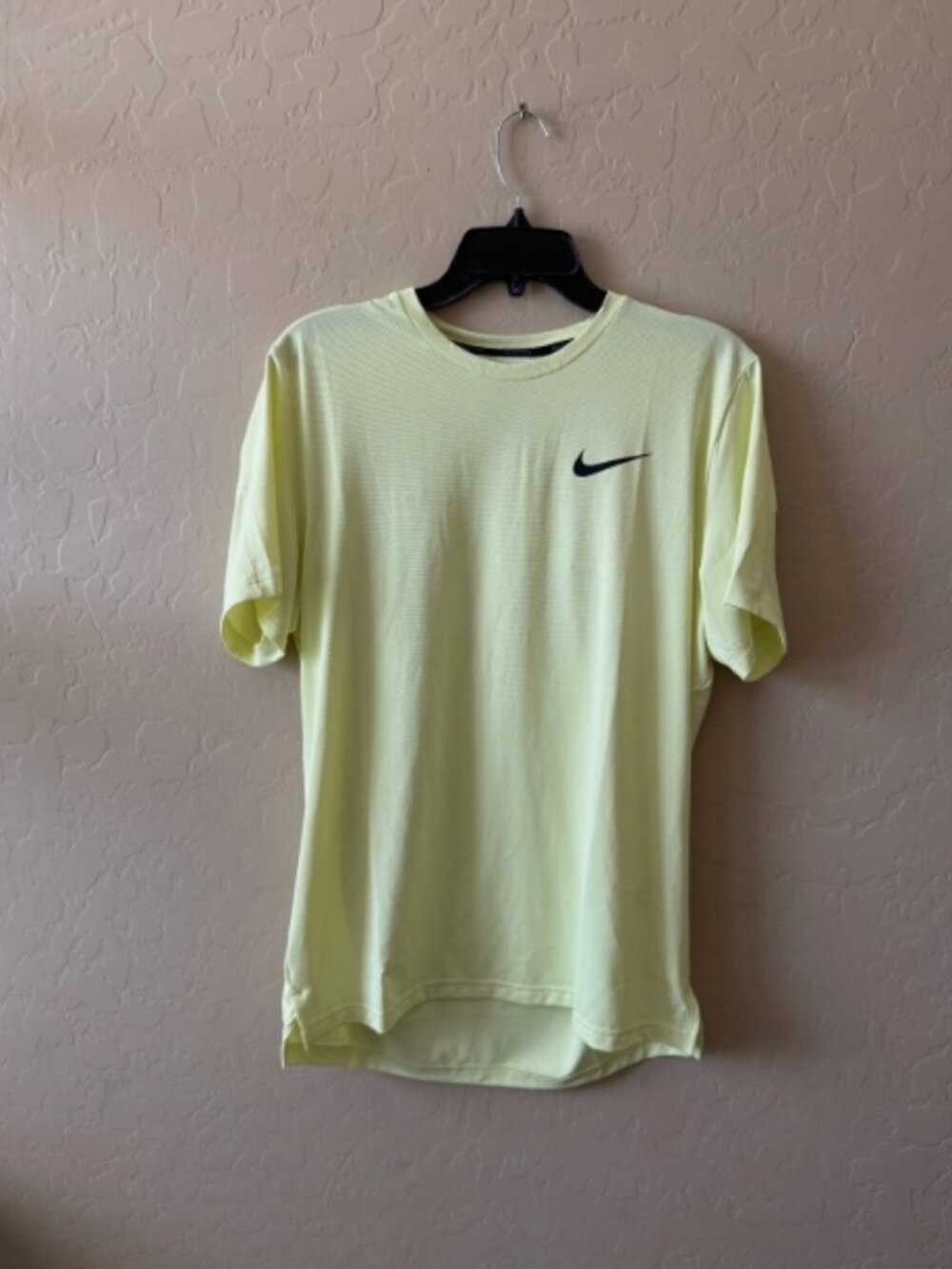Nike Men's DRI-FIT Hyper Dry Men's Training T-Shirt (Luminous Green/Black)